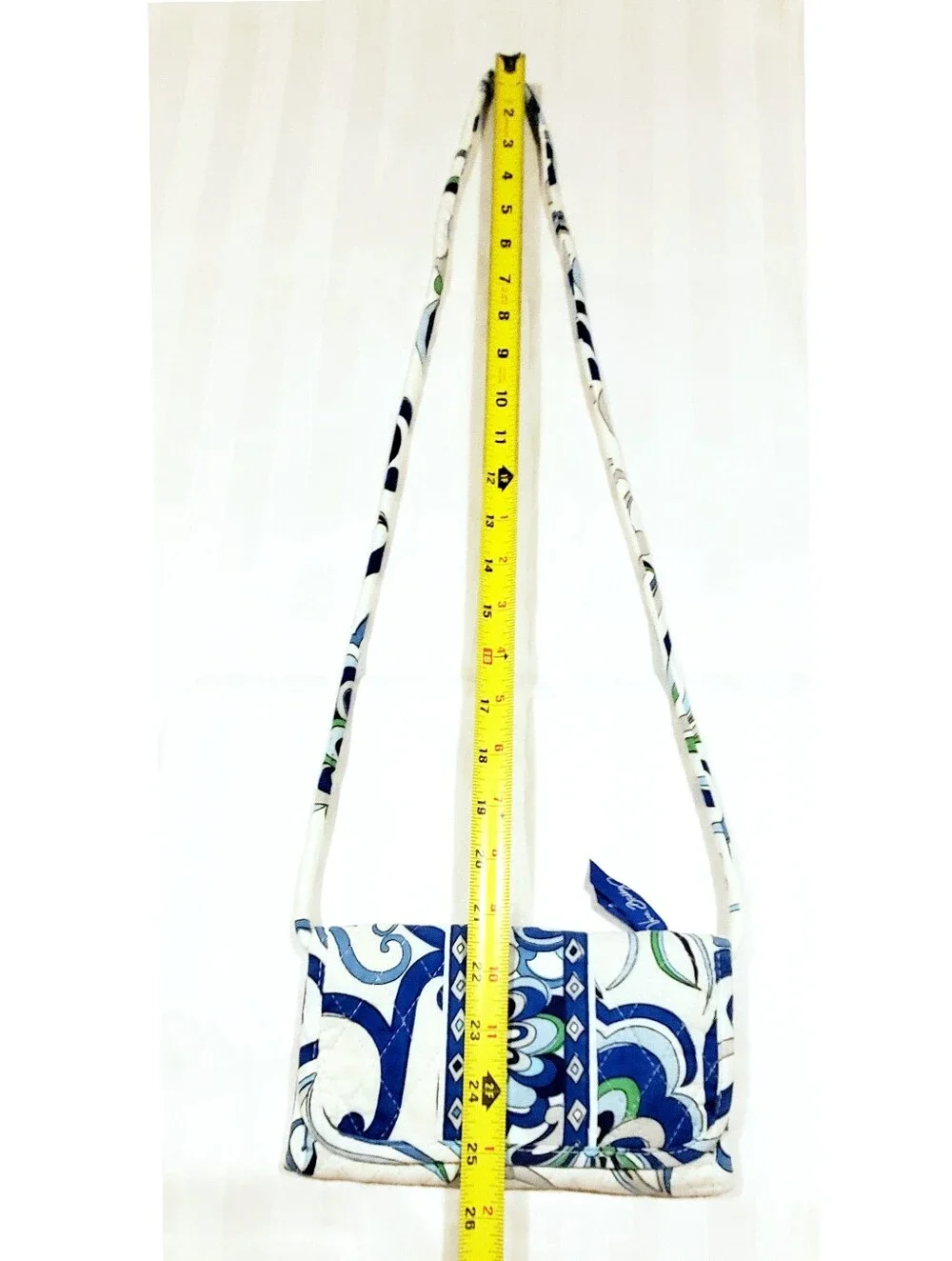 Vera Bradley All in one Wallet Purse Crosbody in Mediterranean White